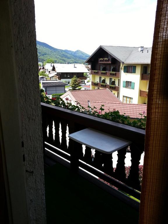 Bed and Breakfast Haus Ellmaustein Fuschl am See Zimmer foto