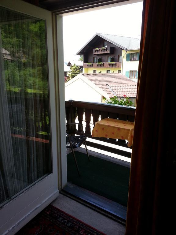 Bed and Breakfast Haus Ellmaustein Fuschl am See Zimmer foto