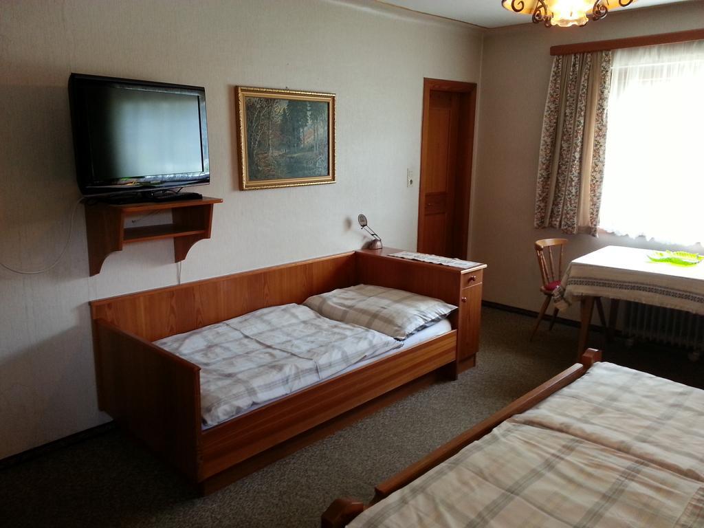 Bed and Breakfast Haus Ellmaustein Fuschl am See Zimmer foto